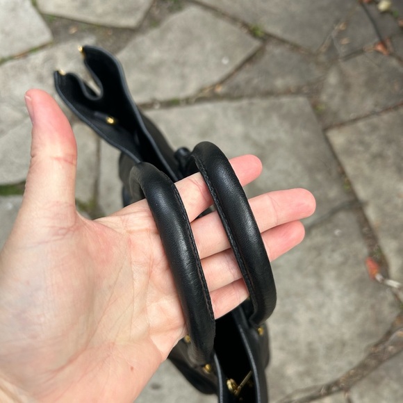 Prada Vitello Daino Zippy Shopping Bag Nero, 17.5” x 13.5” x 6” - Picture 12 of 16